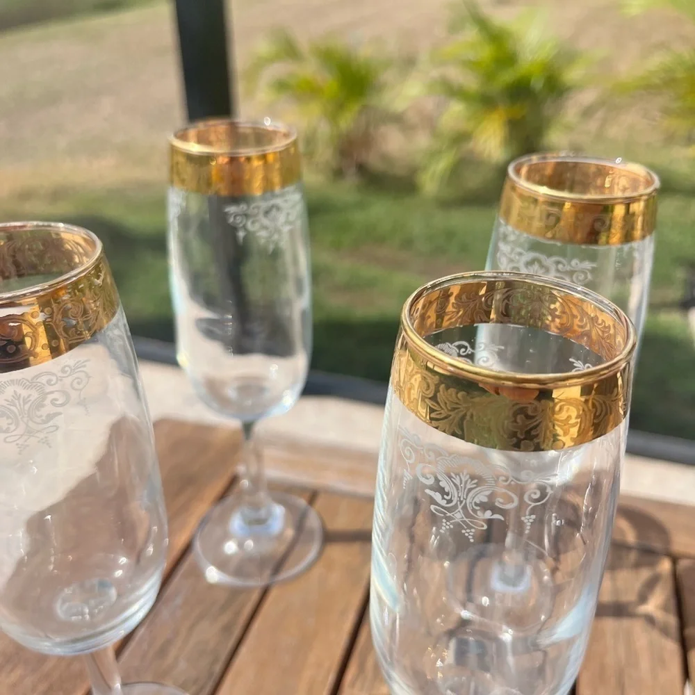 Set Of  4 Gold Rimmed Champagne Flutes- J Preziosi lavorato a mano